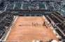 Foto einer Tennisarena bei den French Open in Paris.
