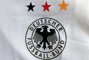 Deutschland gewinnt im Achtelfinale der Fußball-Europameisterschaft mit 2:0 gegen Dänemark und trifft im Viertelfinale auf Spanien (Symbolbild).