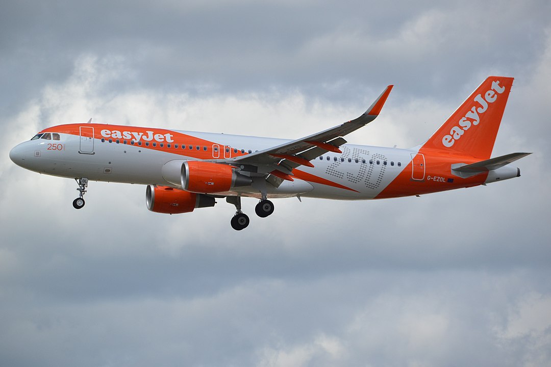 Ein Flugzeug von EasyJet