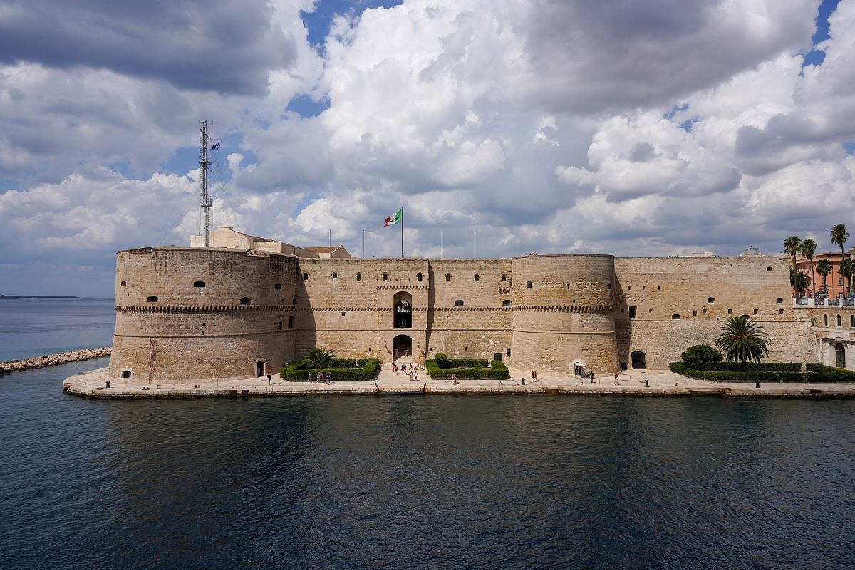 Aufnahme von dem Schloss von Tarent, Italien.