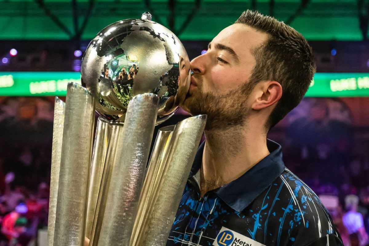 Aufnahme von Luke Humphries nach dem Gewinn der Darts-Weltmeisterschaft 2024.