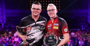 Aufnahme von Gian van Veen und Jurjen van der Velde vor dem Finale der World Youth Championship.